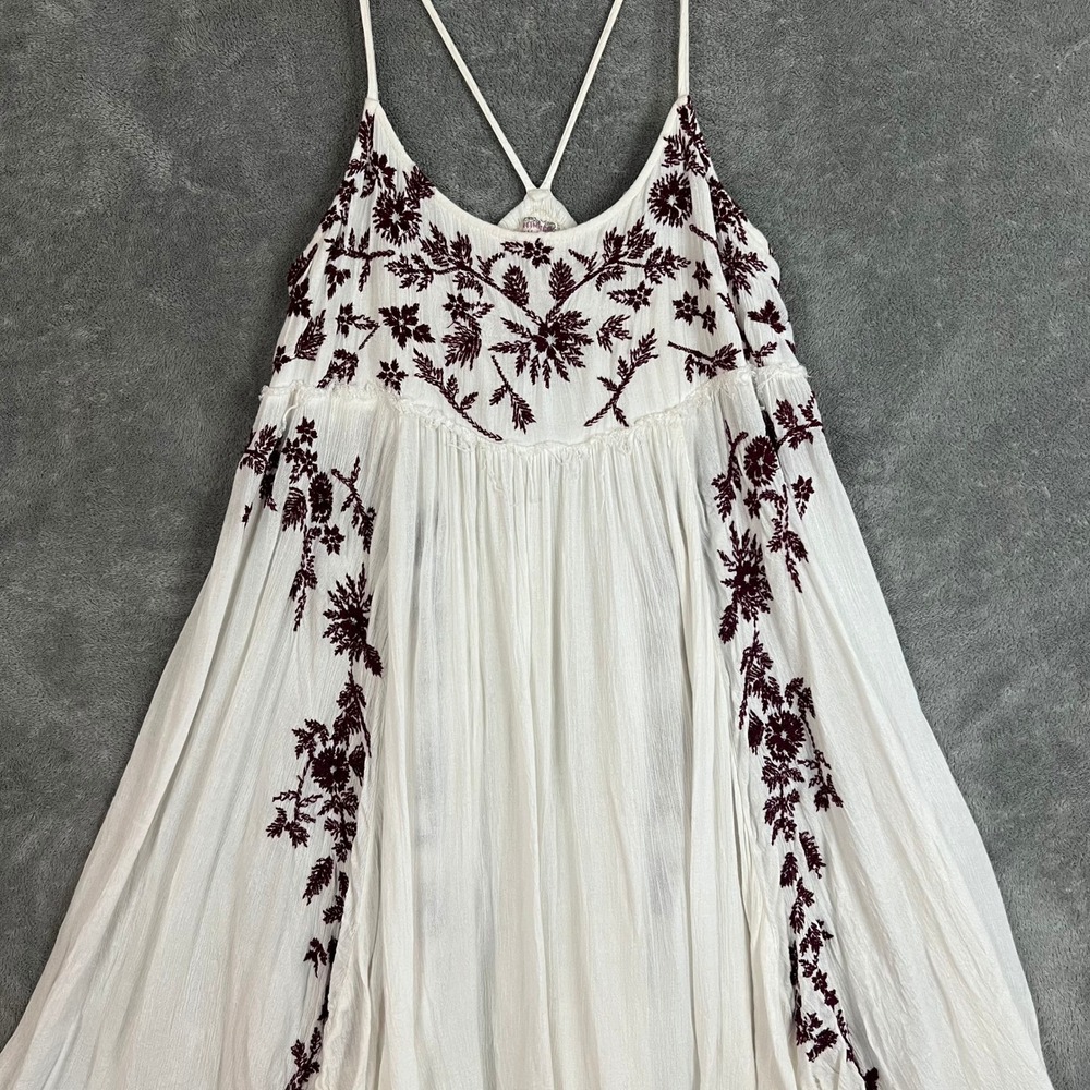 Free People Babydoll Slip Dress Womens M Embroidered Boho Beachy Delicate - Picture 2 of 10